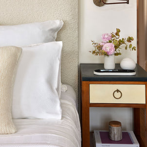 Fillmore Bath Accessories Ivory/Black|Tumbler