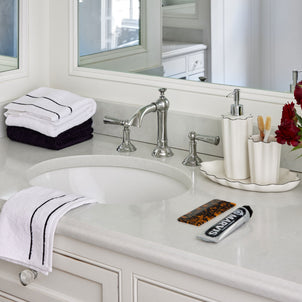 Le Marais Bath Accessories Black