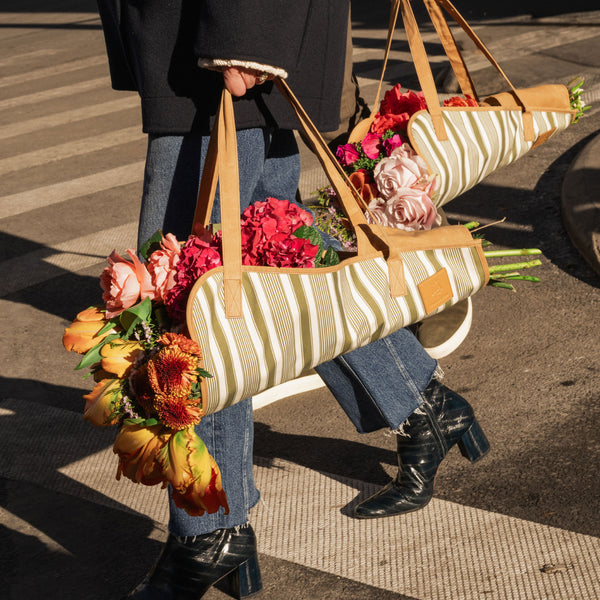 Lewis Miller Flower Tote – Kassatex
