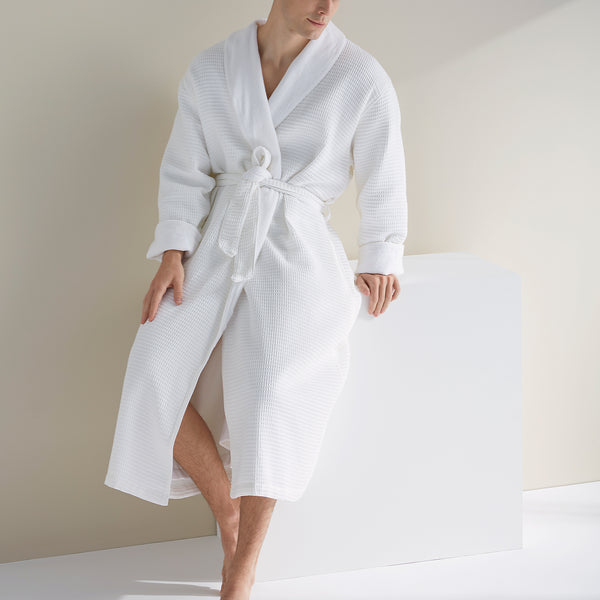 Editor's Pick: Kassatex Waffle Weave Robe - Daily Front Row