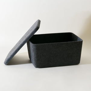 SortJoy The Sculpted Bin - Wide with Lid Carbon