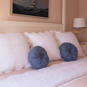 Chairish Quilted Coverlet White / Blush