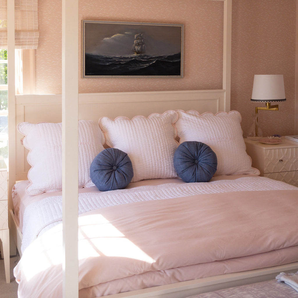 Chairish Quilted Coverlet White / Blush