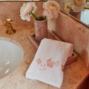 Rossa Bath Accessories default