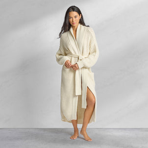 The Alpaca Robe Ivory