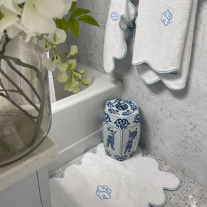 Chairish Towels White / Powder Blue