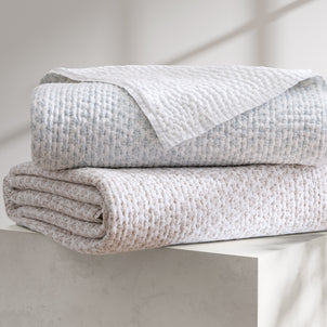 Iris Block Quilt Default