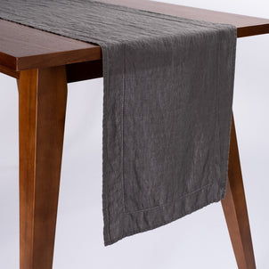 Linen Runner Charcoal (tabletop)