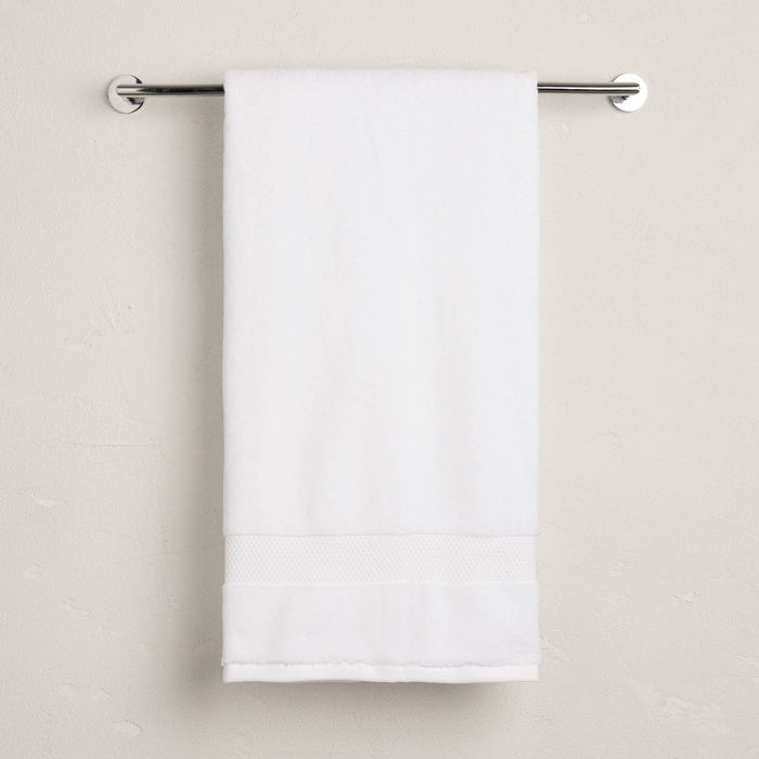 Kassatex Atelier 800-gram Bath Towel White