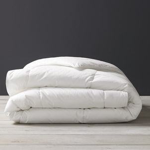Luxury Down Alternative Comforter default