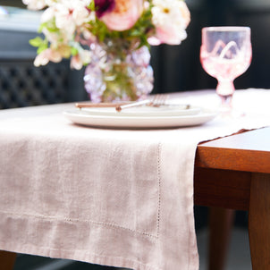 Linen Runner Dusty Pink (tabletop)